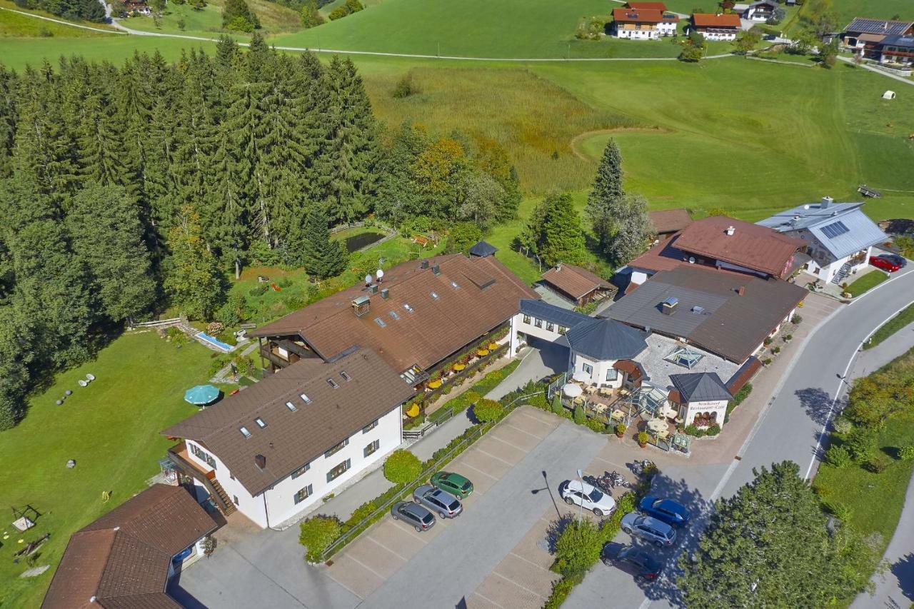 Hotel Neuhäusl Superior 4*